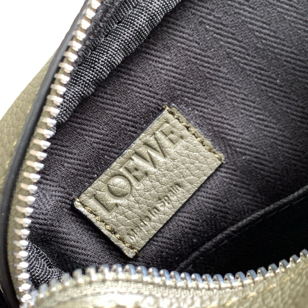 Military messenger Loewe 11357