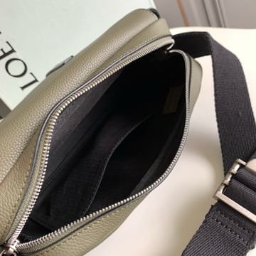 Military messenger Loewe 11357