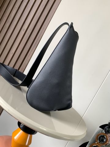 Anton Sling Loewe 9052