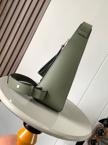 Anton Sling Loewe 9052.4