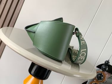 Anton Sling Loewe 9052.07