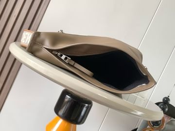 Anton Sling Loewe 9052.9