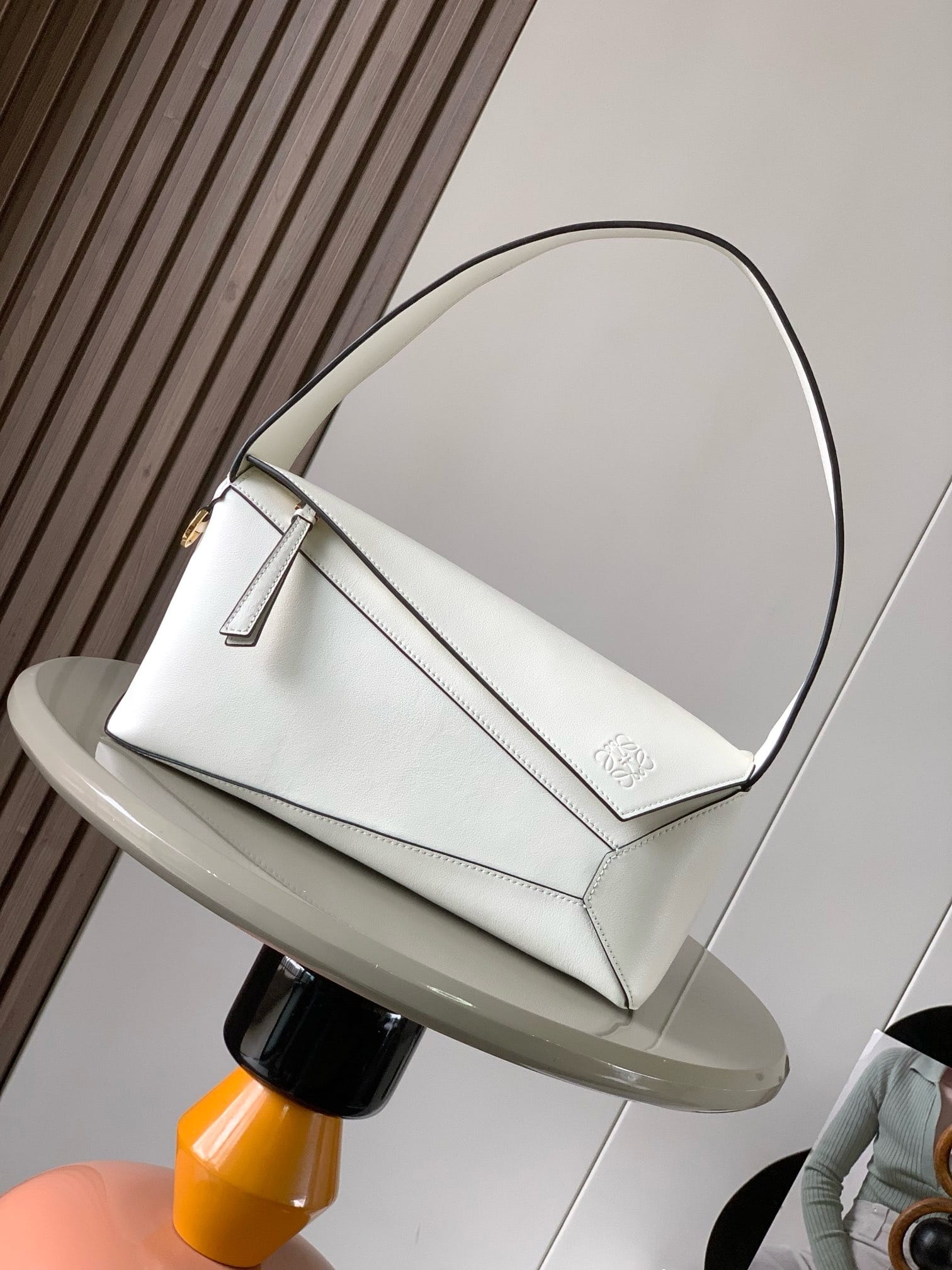 Puzzle Hobo Loewe 8018