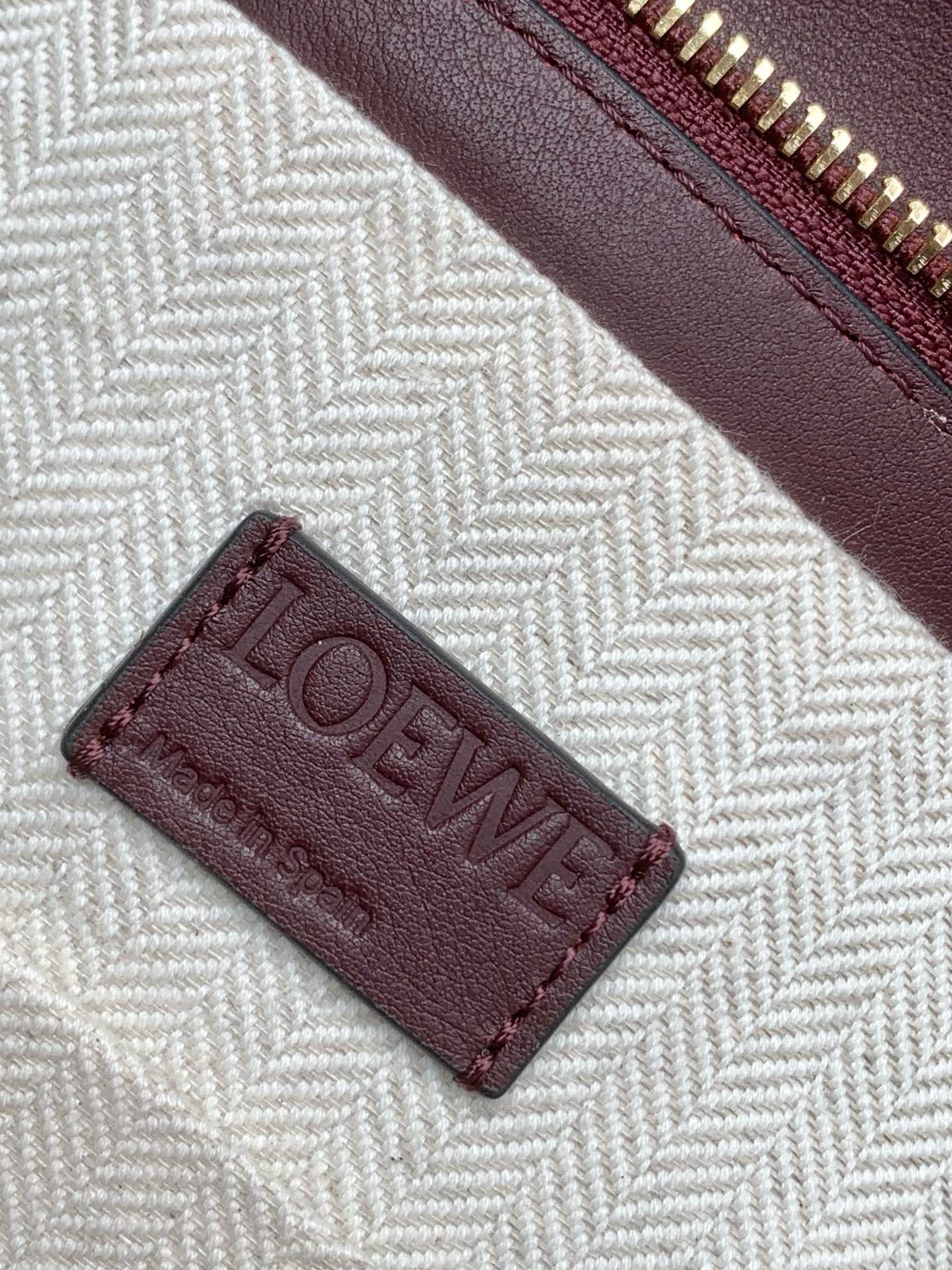 Puzzle Hobo Loewe 8018.4