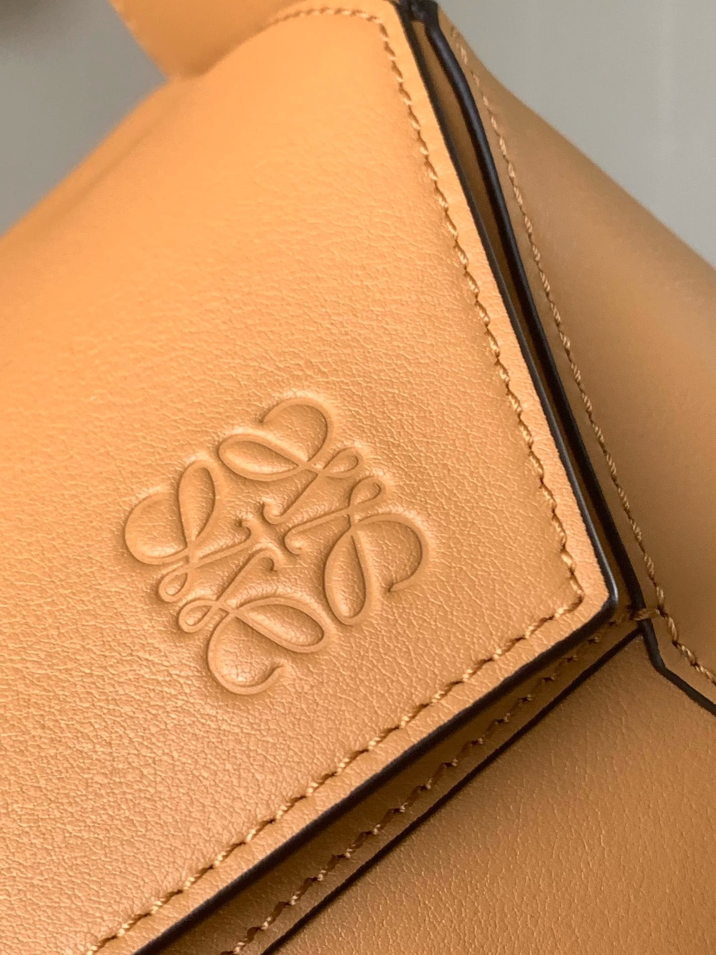 Puzzle Hobo Loewe 8018.5