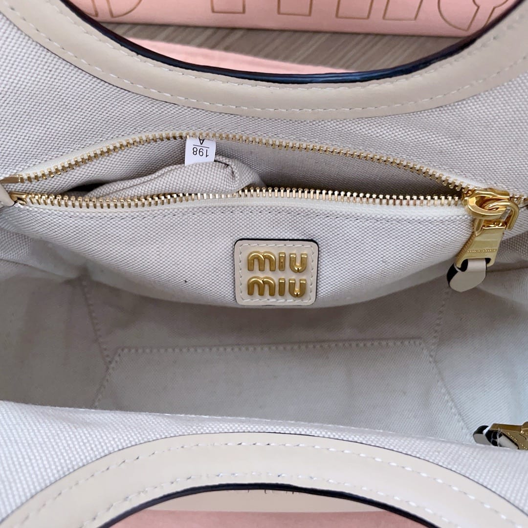 Ivy lather tote bag Miu Miu 5BG288.4