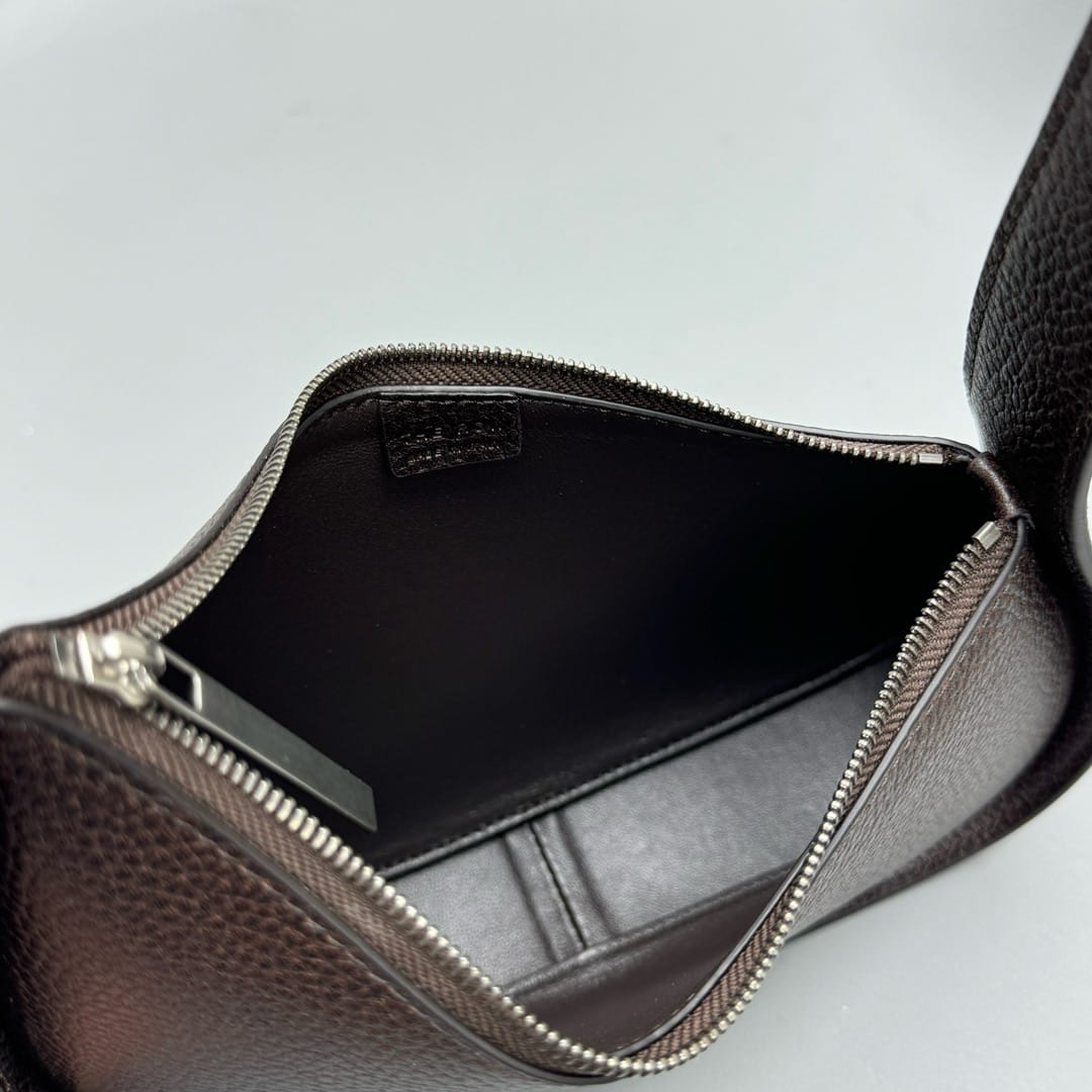 Half Moon The Row E68868.6