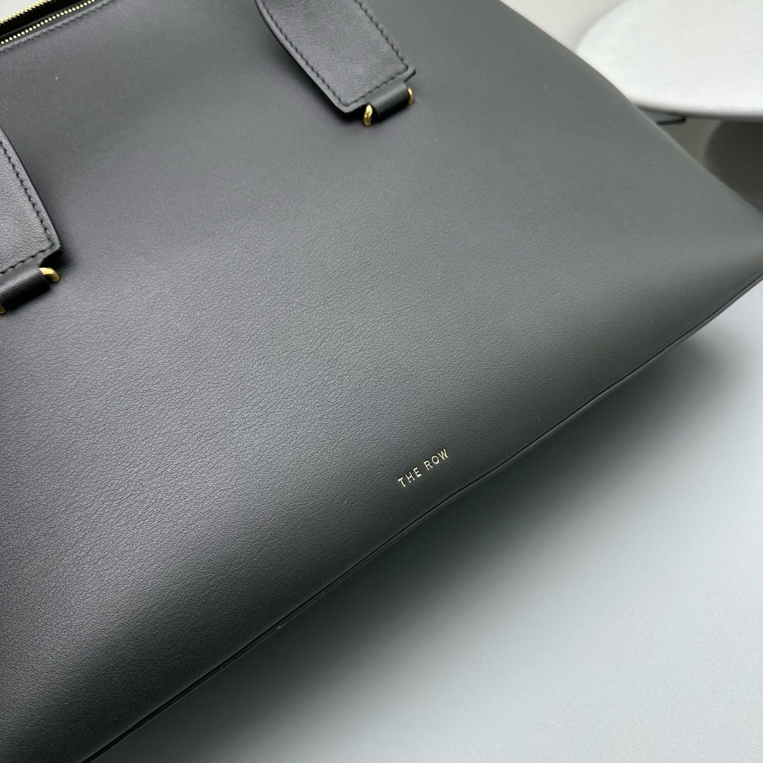 Devon The Row E688138.1