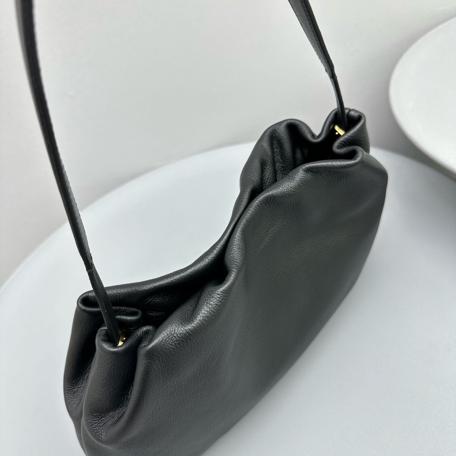 Leather Bourse Shoulder Bag The Row E68898.1