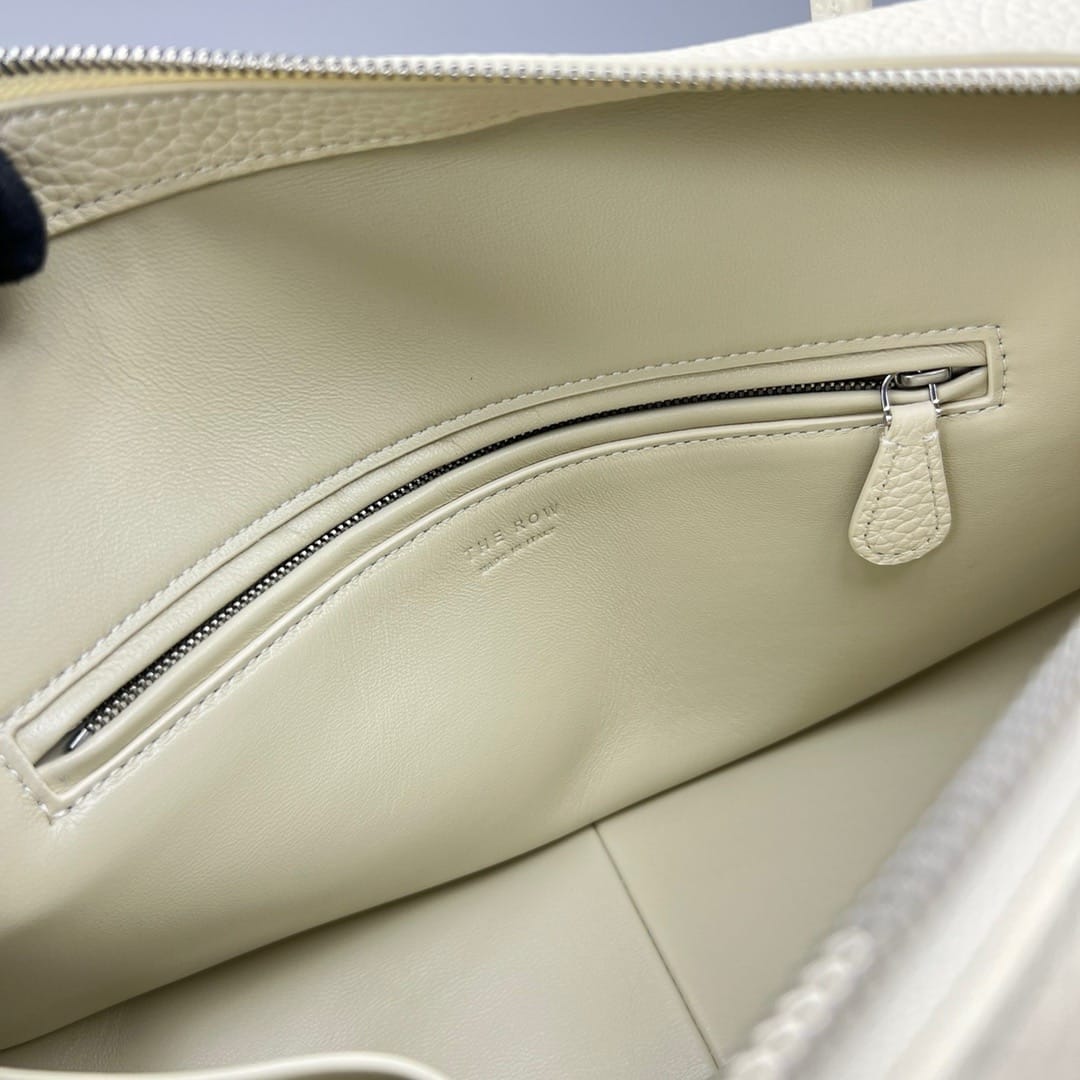 E/W Top Handle Bag in Leather The Row E68898