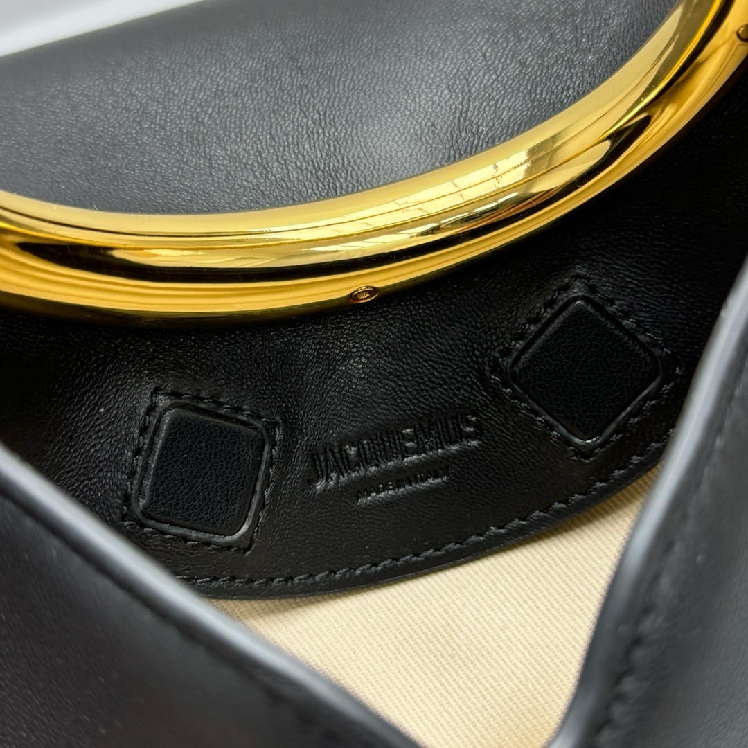 Le petit Calino 33cm Jacquemus 2125.3