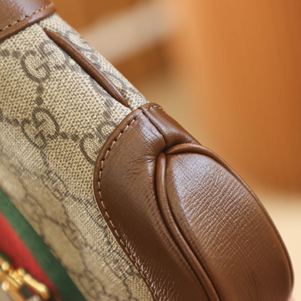 Jackie 1961 Gucci 637092