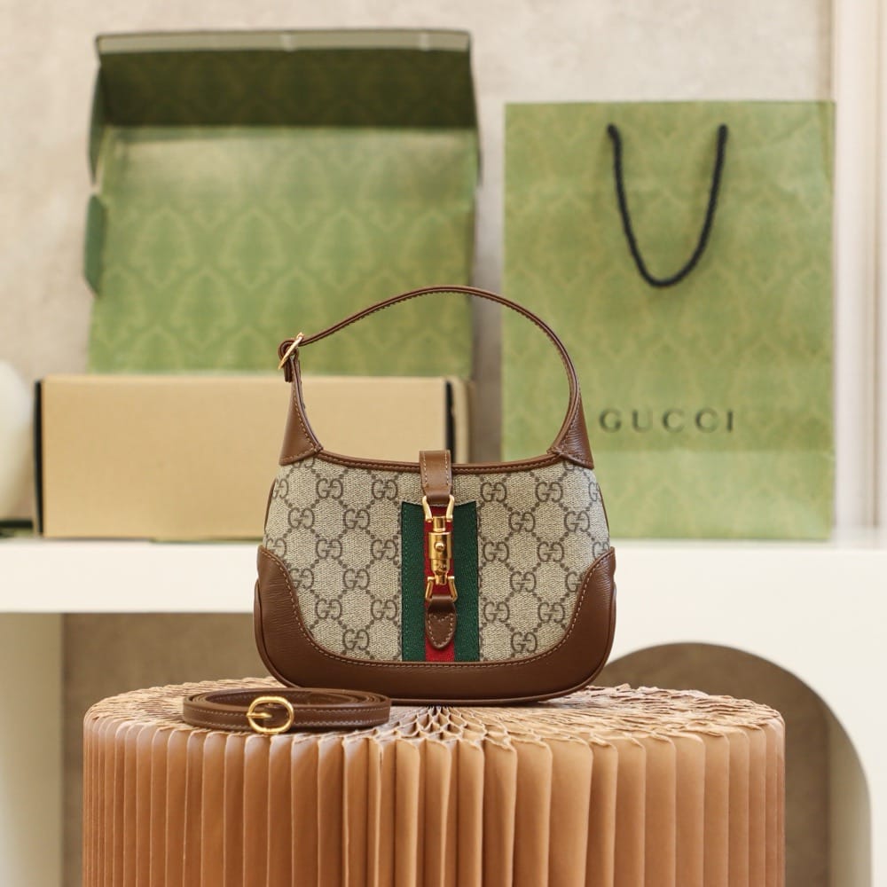 Jackie 1961 Gucci 637092