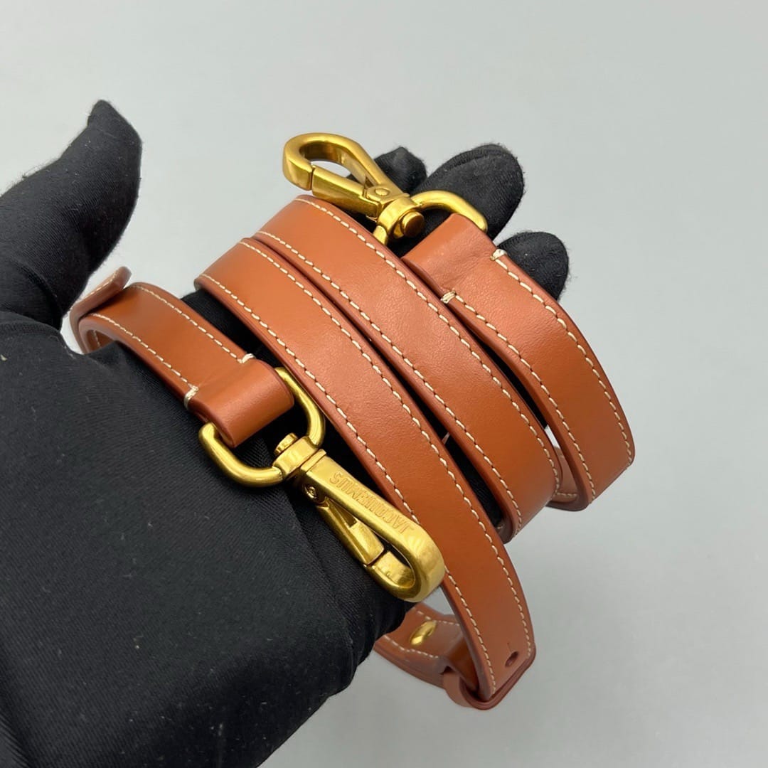 Le Chiquito noeud Jacquemus 2023