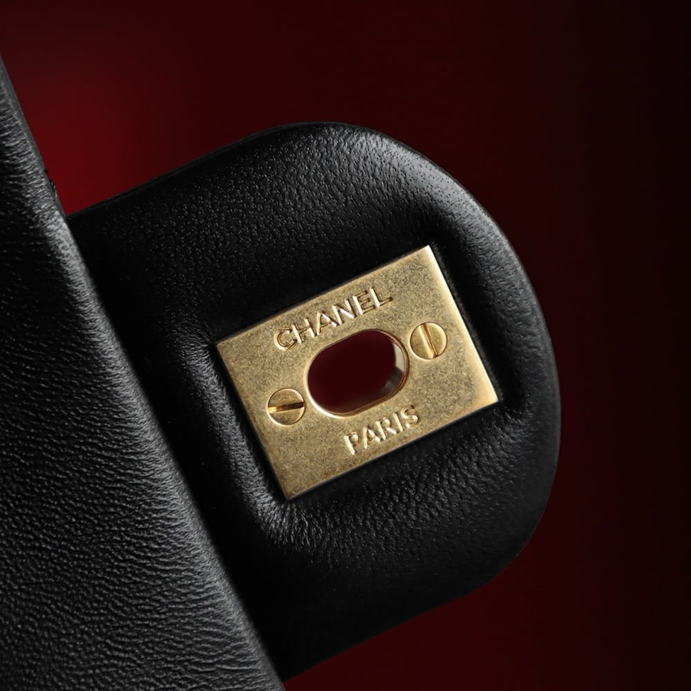 Classic Flap 20cm Chanel 1787