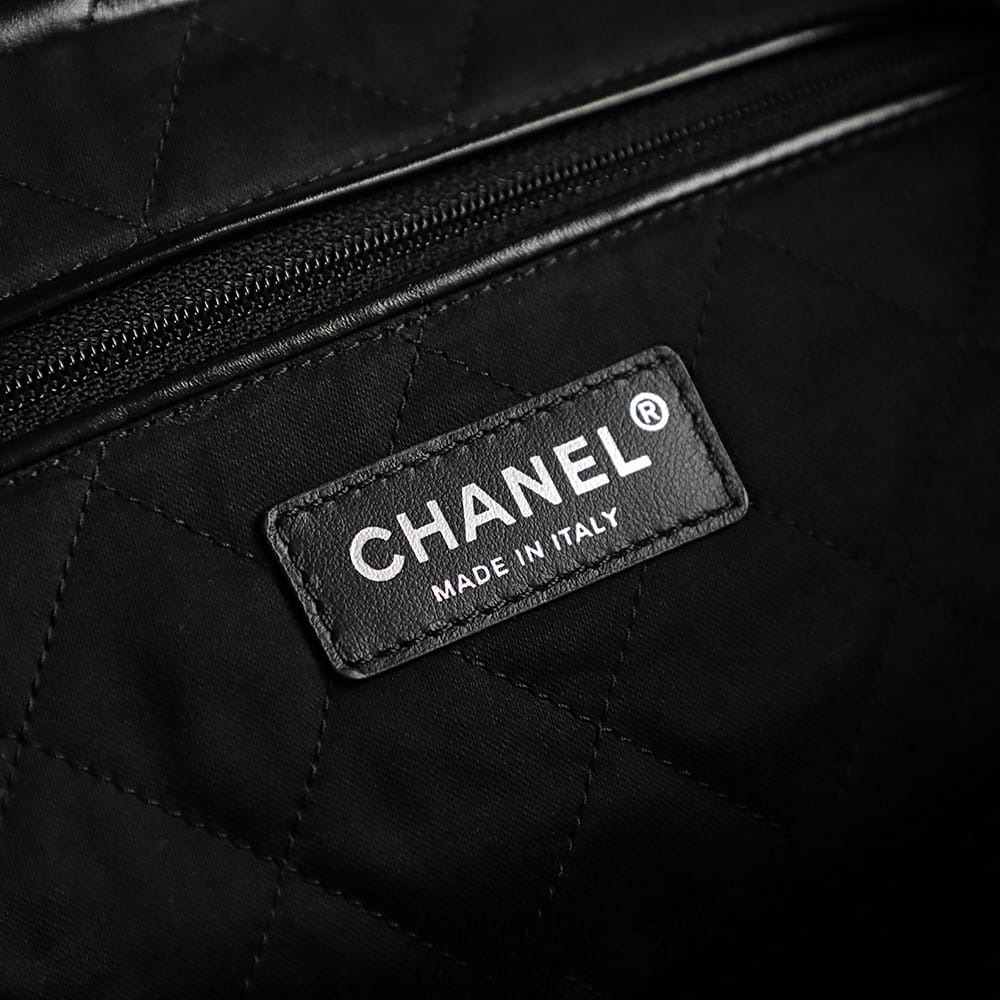 22 Bag Chanel Silver 38cm