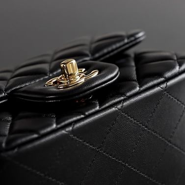 Classic Flap Gold 17cm Chanel 1115.3