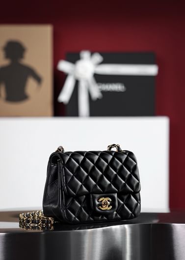 Classic Flap Gold 17cm Chanel 1115.3