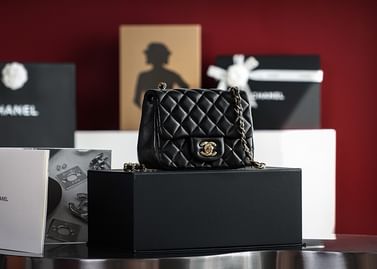 Classic Flap Gold 17cm Chanel 1115.3