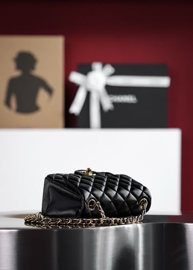 Classic Flap Gold 17cm Chanel 1115.3