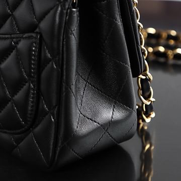 Classic Flap Gold 17cm Chanel 1115.3