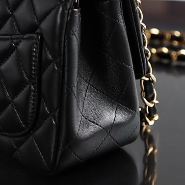 Classic Flap Gold 17cm Chanel 1115.3