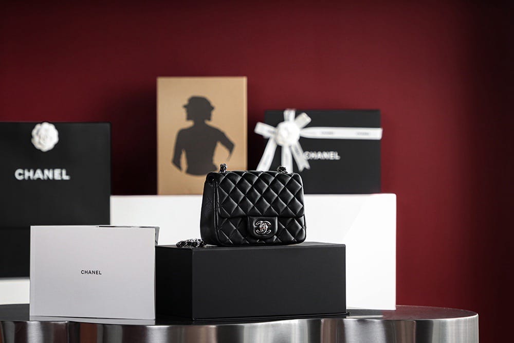 Classic Flap Silver 17cm Chanel 1115.2