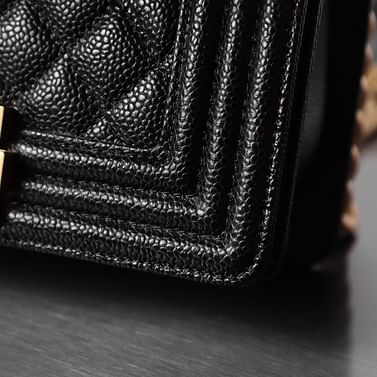 Boy Gold 20cm Chanel 67805