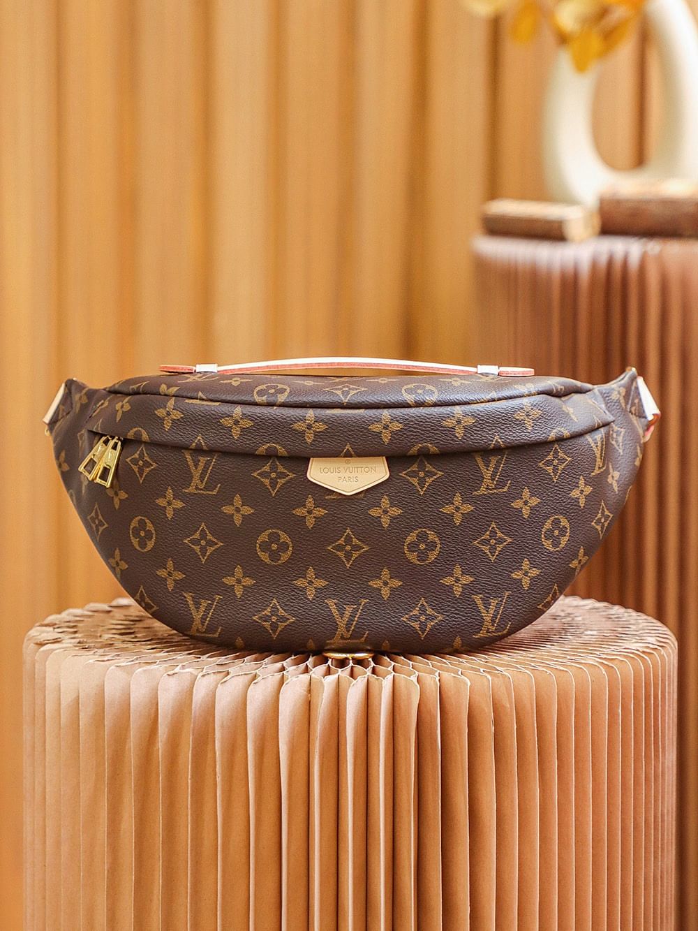 Bumbag Louis Vuitton M43644