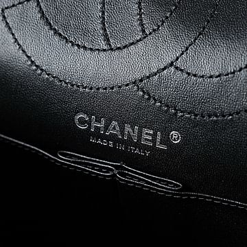 2.55 Chanel Black