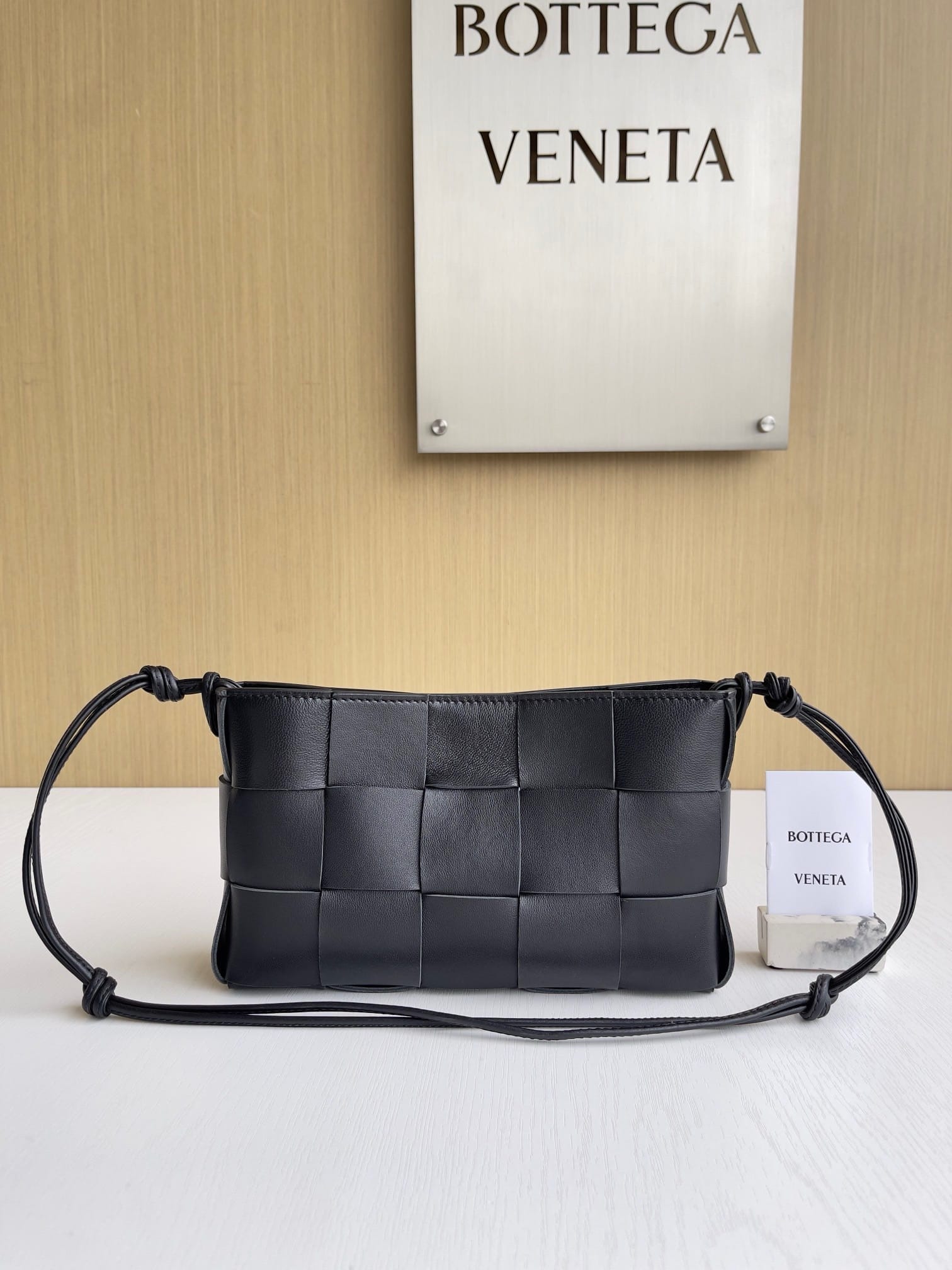 Cassette Pouch On Strap Bottega Veneta 730543.5