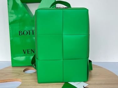 Arco Bottega Veneta 680092.2