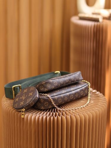 Multi Pochette Louis Vuitton M44813