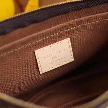 Multi Pochette Louis Vuitton M44813
