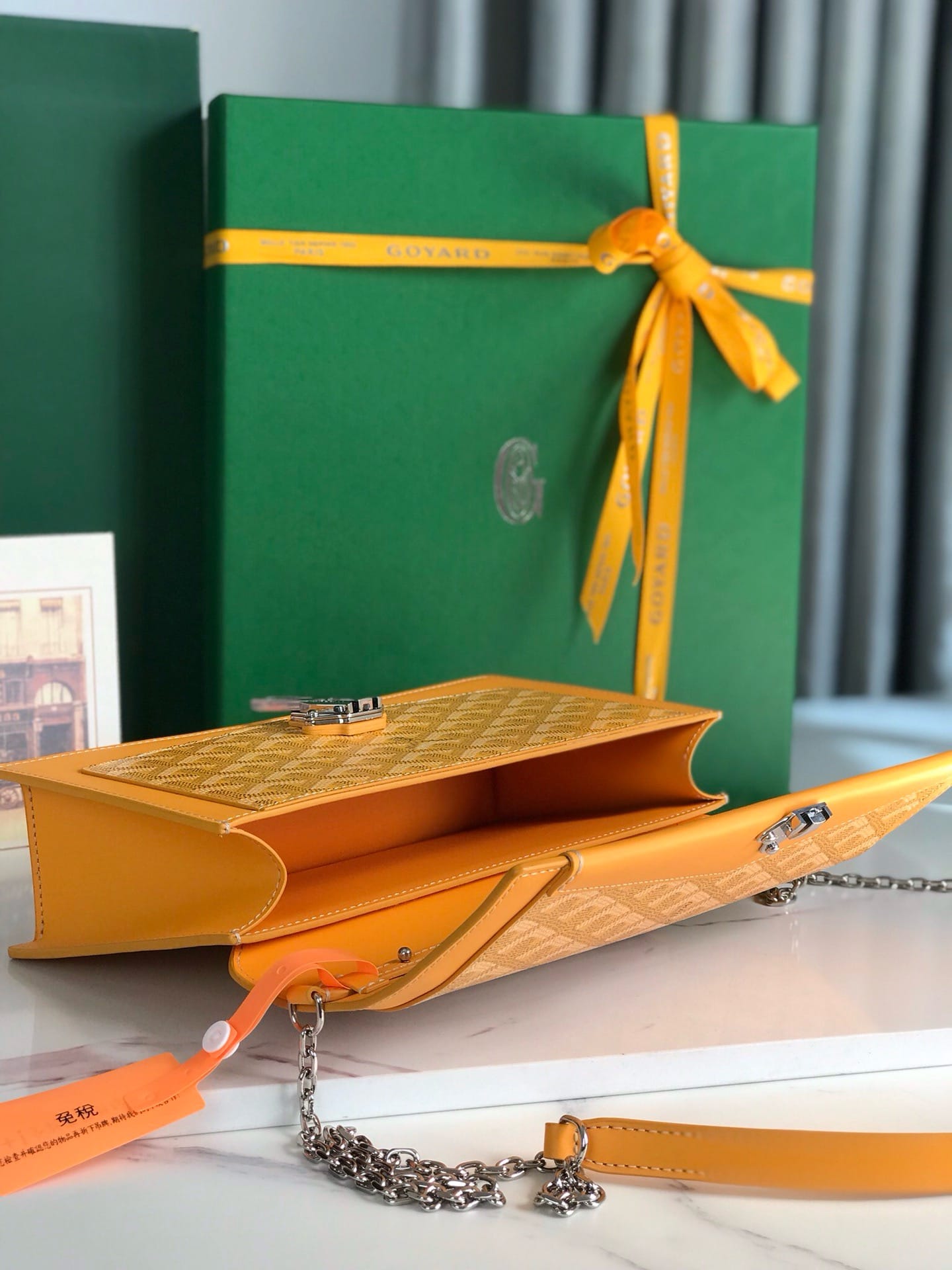 Duchesse Marie-Caroline Goyard 20241.2