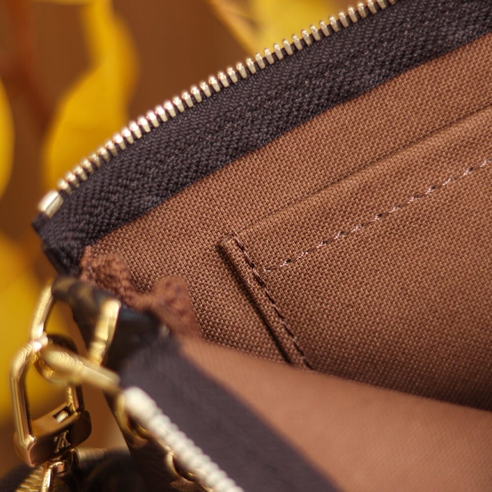 Multi Pochette Louis Vuitton M44840