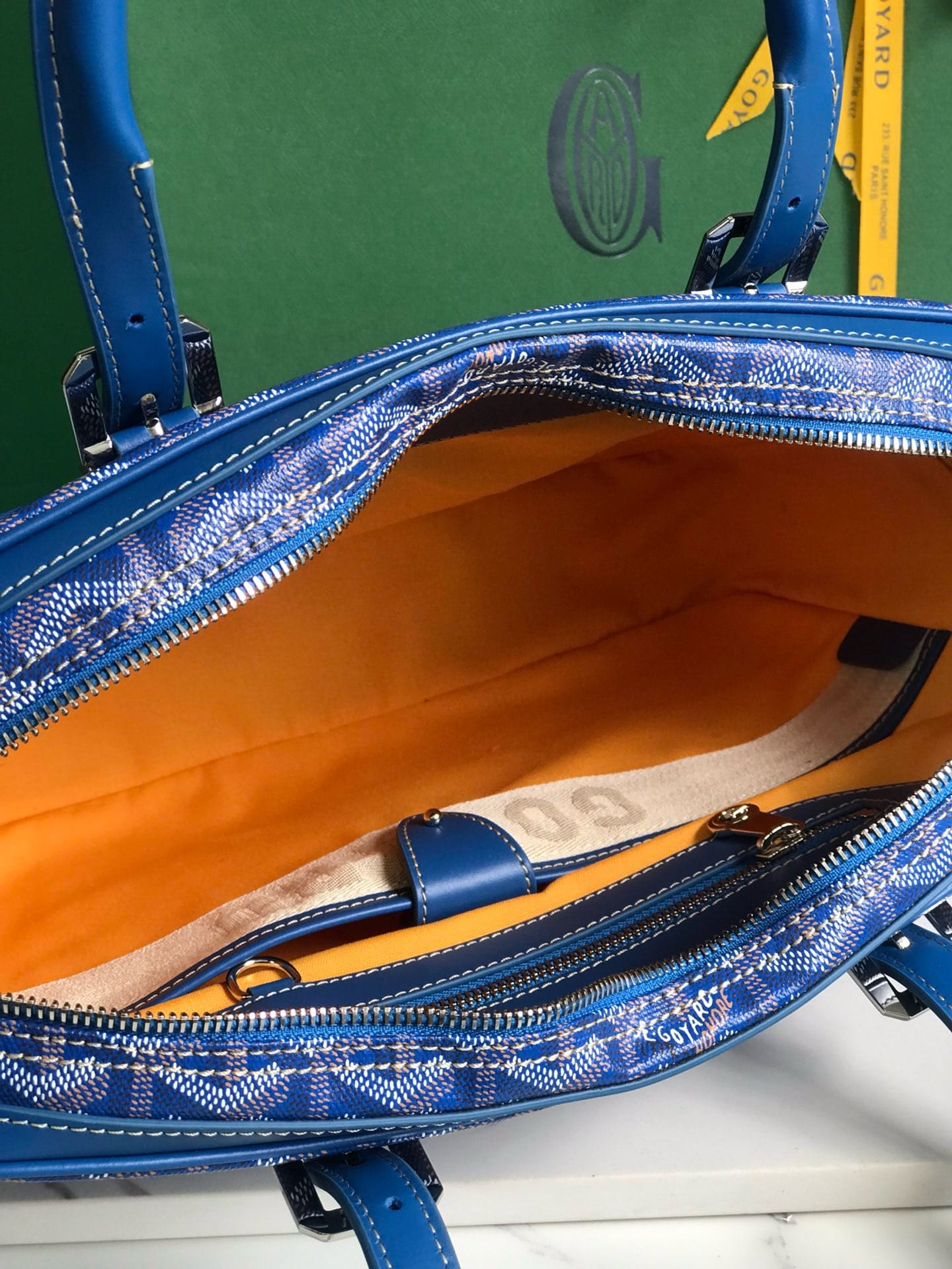 Ambassad message bag Goyard 20288.6