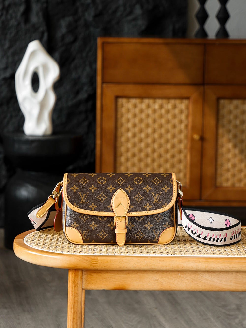 Diane Louis Vuitton M45985