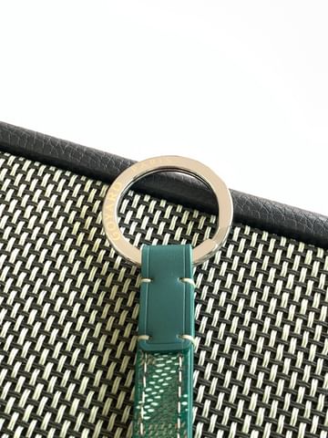 Sesame Goyard 8515