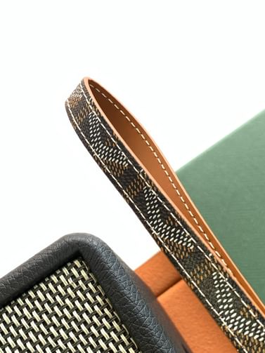 Sesame Goyard 8515.1