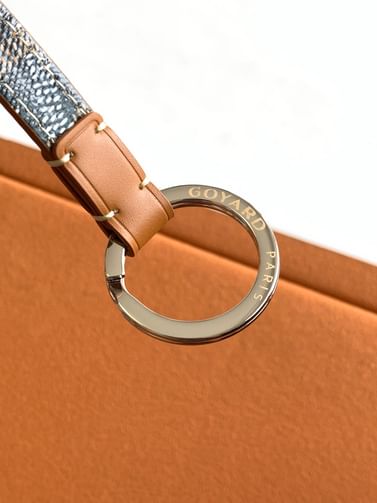 Sesame Goyard 8515.1