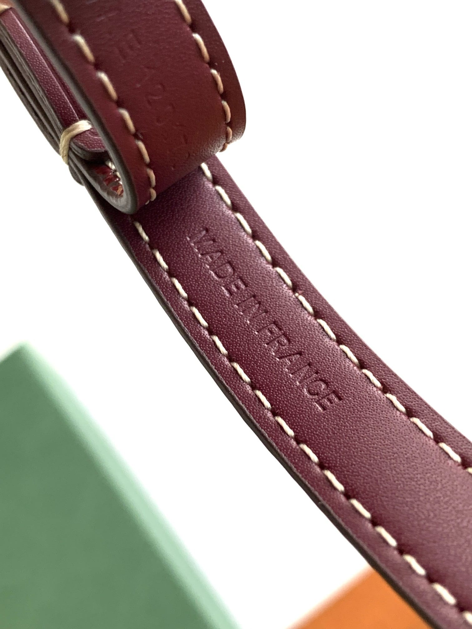 Sesame Goyard 8515.5