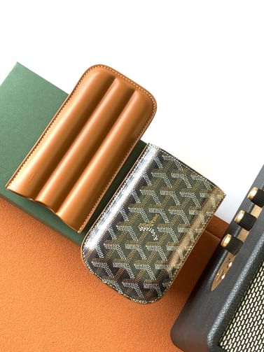 Churchill Goyard 8513.1