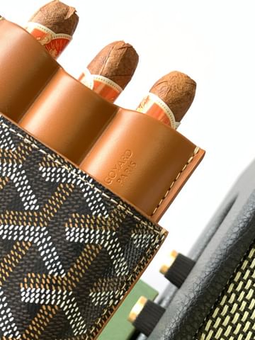 Churchill Goyard 8513.1