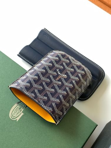 Churchill Goyard 8513.2A