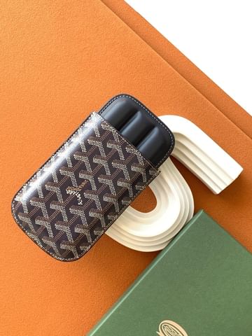 Churchill Goyard 8513.4