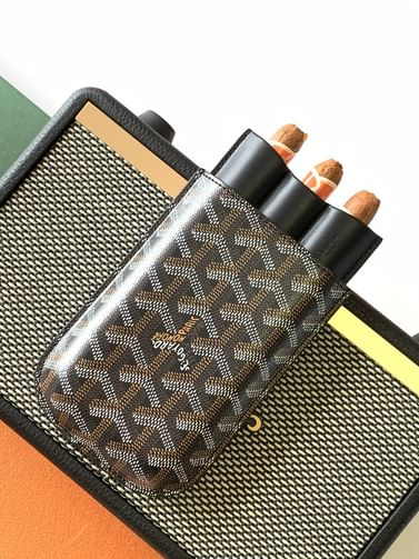 Churchill Goyard 8513.4