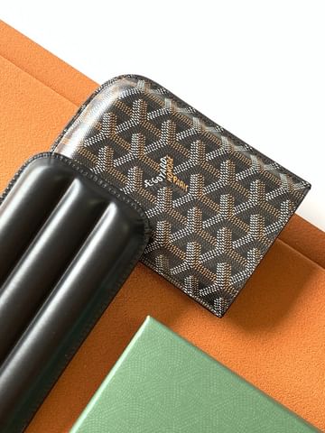 Churchill Goyard 8513.4