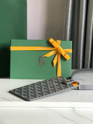 MontMartre GM Goyard 7