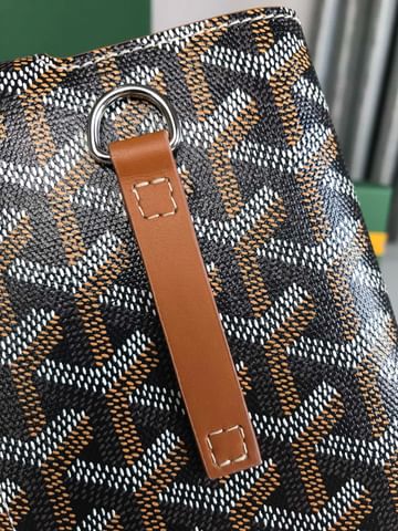 MontMartre GM Goyard 10
